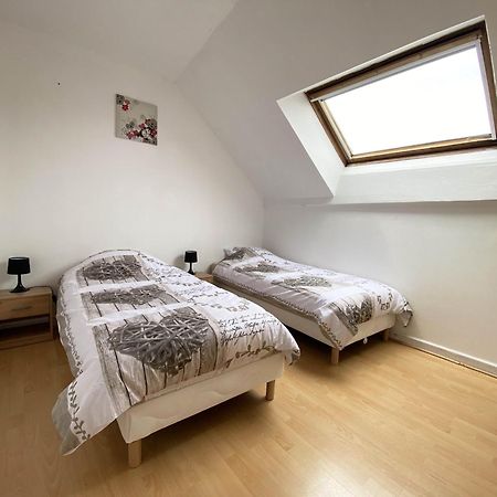 Appartement Tout Confort En Centre-Ville Cosne-sur-Loire Exterior foto